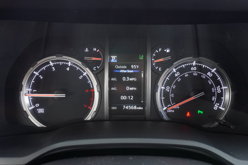 Used 2022 Toyota 4Runner Limited AWD/4WD image 23