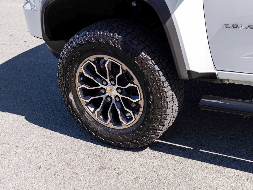 Used 2022 Chevrolet Colorado ZR2 AWD/4WD image 7