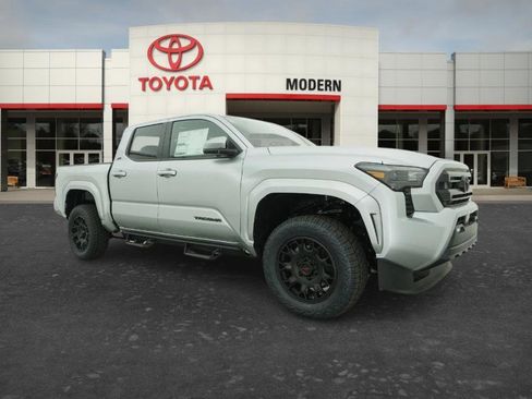 New 2026 Toyota Tacoma SR5 AWD/4WD image 13
