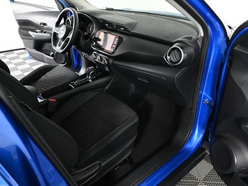 Used 2023 Nissan Kicks SV image 11