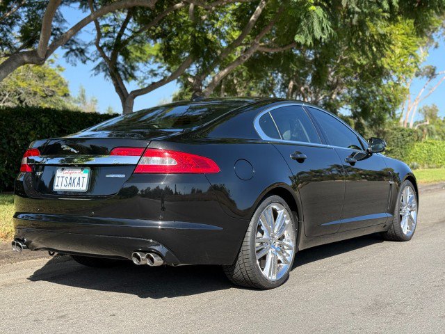 Used 2010 Jaguar XF Supercharged RWD image 7