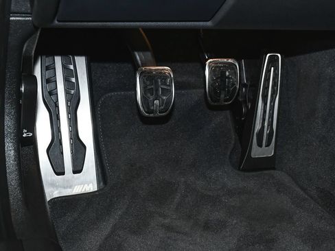 Used 2025 BMW M3 RWD image 22