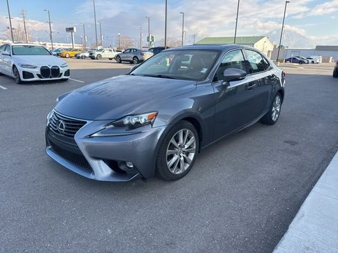 Used 2016 Lexus IS 300 AWD image 3