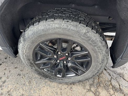 Used 2021 GMC Sierra 1500 Elevation w/ Preferred Package AWD/4WD image 11