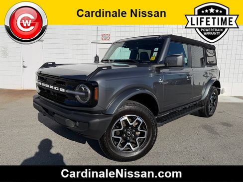 Used 2024 Ford Bronco Outer Banks AWD/4WD image 1