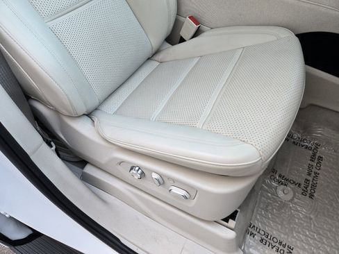 Used 2023 Cadillac Escalade ESV Sport Platinum w/ LPO, ONYX Package image 25