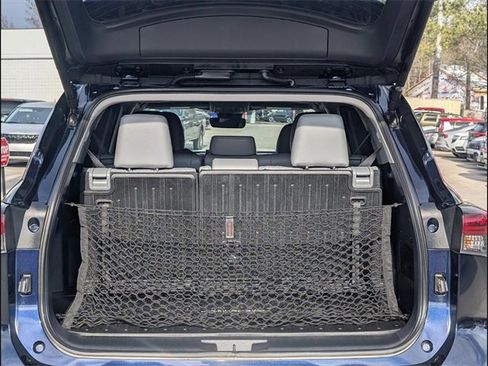 Used 2024 Toyota Highlander XLE image 19