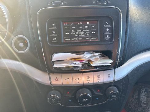 Used 2018 Dodge Journey SE w/ Connectivity Group image 13