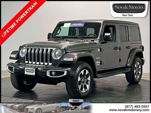 Used 2022 Jeep Wrangler Unlimited Sahara w/ Cold Weather Group image 4