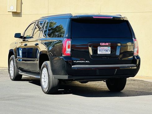 Used 2020 GMC Yukon XL SLT AWD/4WD image 6