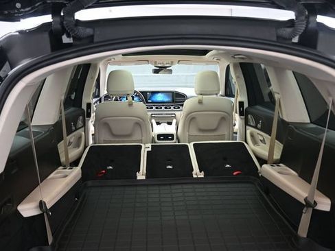 Used 2021 Mercedes-Benz GLS 450 4MATIC image 24