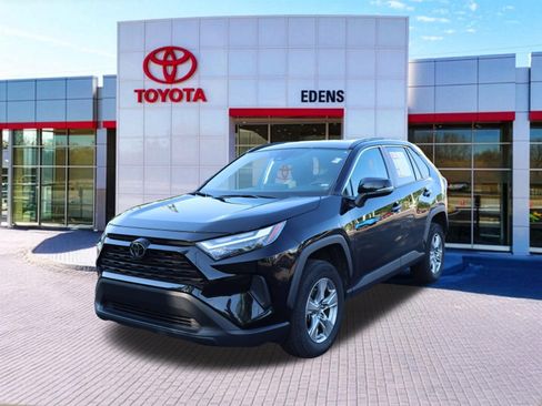 Certified 2025 Toyota RAV4 XLE FWD image 9