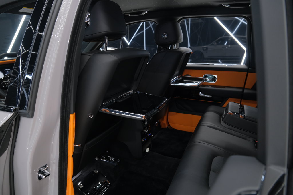 Used 2026 Rolls-Royce Cullinan AWD/4WD image 46