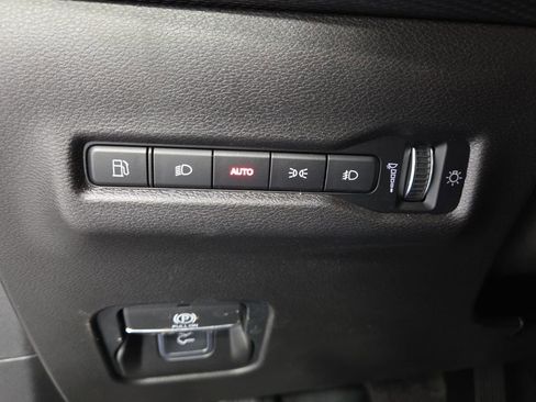 New 2026 Jeep Cherokee Limited AWD/4WD image 32