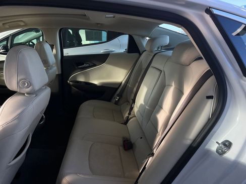 Used 2024 Chevrolet Malibu LT image 25
