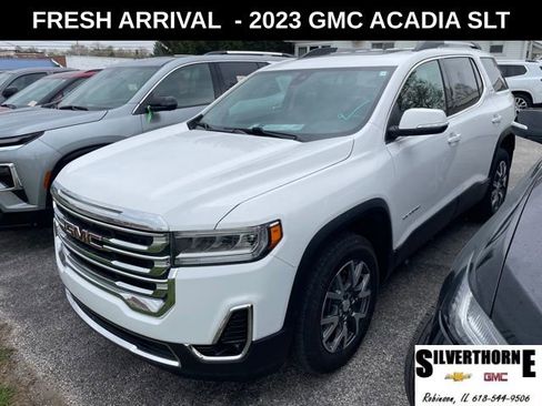 Used 2023 GMC Acadia SLT w/ Preferred Package image 1