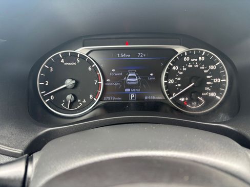 Used 2025 Nissan Altima 2.5 SV FWD image 41
