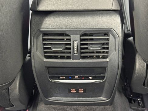 Used 2023 BMW i4 eDrive40 w/ M Sport Package image 38