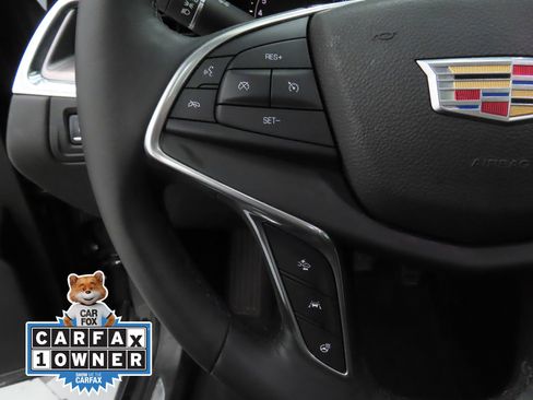 Used 2017 Cadillac XT5 Luxury w/ Driver Awareness Package FWD image 13