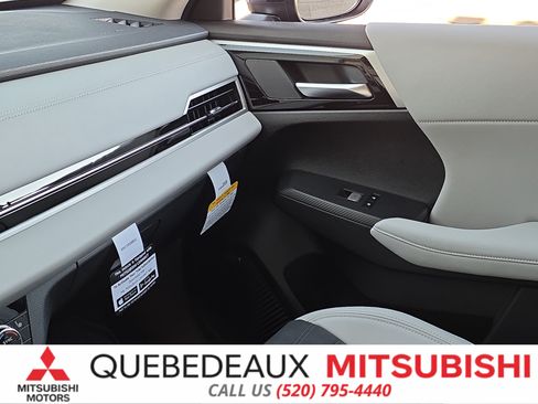 New 2026 Mitsubishi Outlander SE FWD image 24