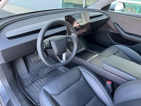 Used 2024 Tesla Model 3 Standard Range image 15