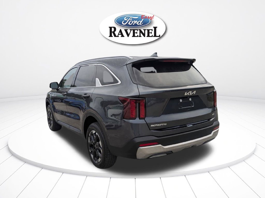 Used 2024 Kia Sorento S AWD/4WD image 6