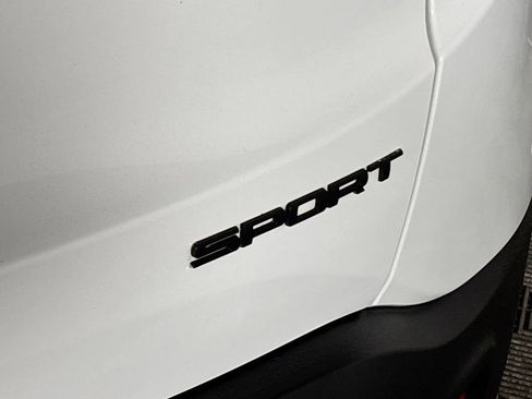 Used 2019 Jeep Renegade Sport w/ Sport Appearance Group AWD/4WD image 23