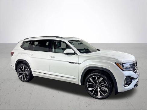 New 2026 Volkswagen Atlas SEL Premium R-Line image 4