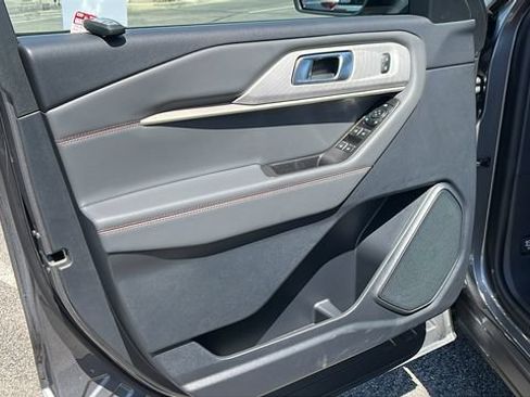 New 2026 Ford Explorer Active w/ Active Comfort Package RWD image 14