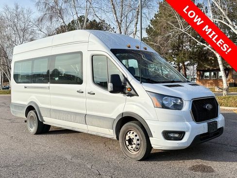 Used 2023 Ford Transit 350 XLT image 2