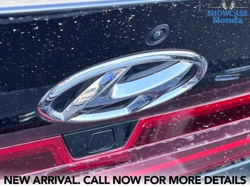 Used 2023 Hyundai Elantra Blue FWD image 10