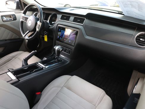 Used 2011 Ford Mustang GT Premium w/ Comfort Pkg image 21