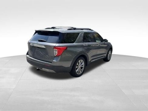 Used 2021 Ford Explorer XLT w/ Equipment Group 202A RWD image 5