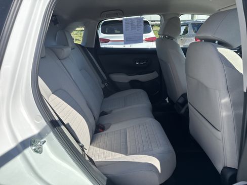 Used 2024 Honda HR-V LX image 10