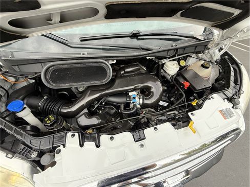 Used 2016 Ford Transit 150 XLT RWD image 25