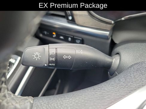 Used 2022 Kia Telluride EX w/ EX Premium Package image 14