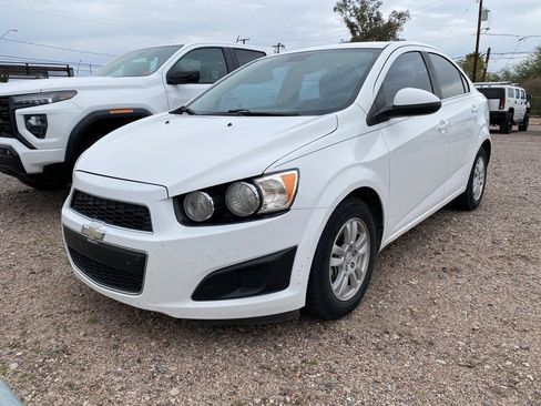 Used 2013 Chevrolet Sonic LT image 2