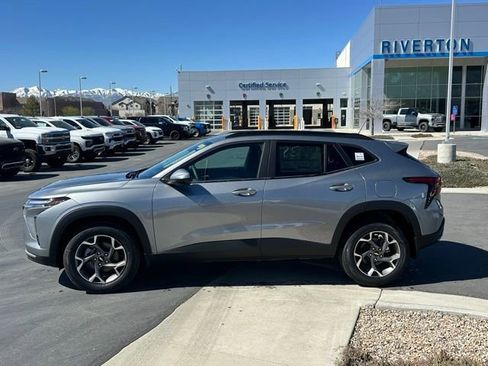 New 2026 Chevrolet Trax LT w/ Driver Confidence Package FWD image 20