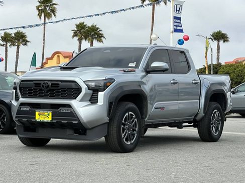 Used 2024 Toyota Tacoma TRD Sport w/ TRD Sport Premium Package RWD image 7