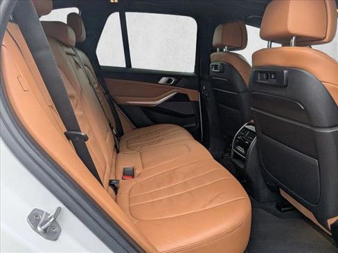 Used 2020 BMW X5 sDrive40i w/ Premium Package image 18