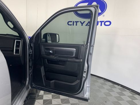 Used 2022 RAM 1500 Warlock AWD/4WD image 36