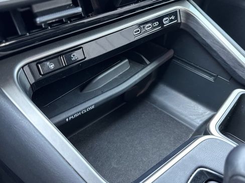 Used 2025 Lexus TX 500h AWD w/ Technology Package image 13