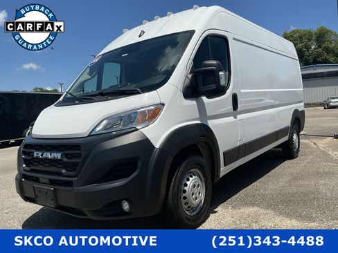 Used 2024 RAM ProMaster 2500 w/ Convenience Group FWD image 1