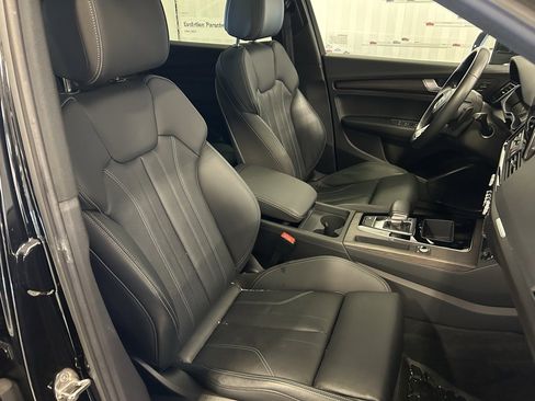 Used 2023 Audi Q5 2.0T Premium w/ Convenience Package image 22