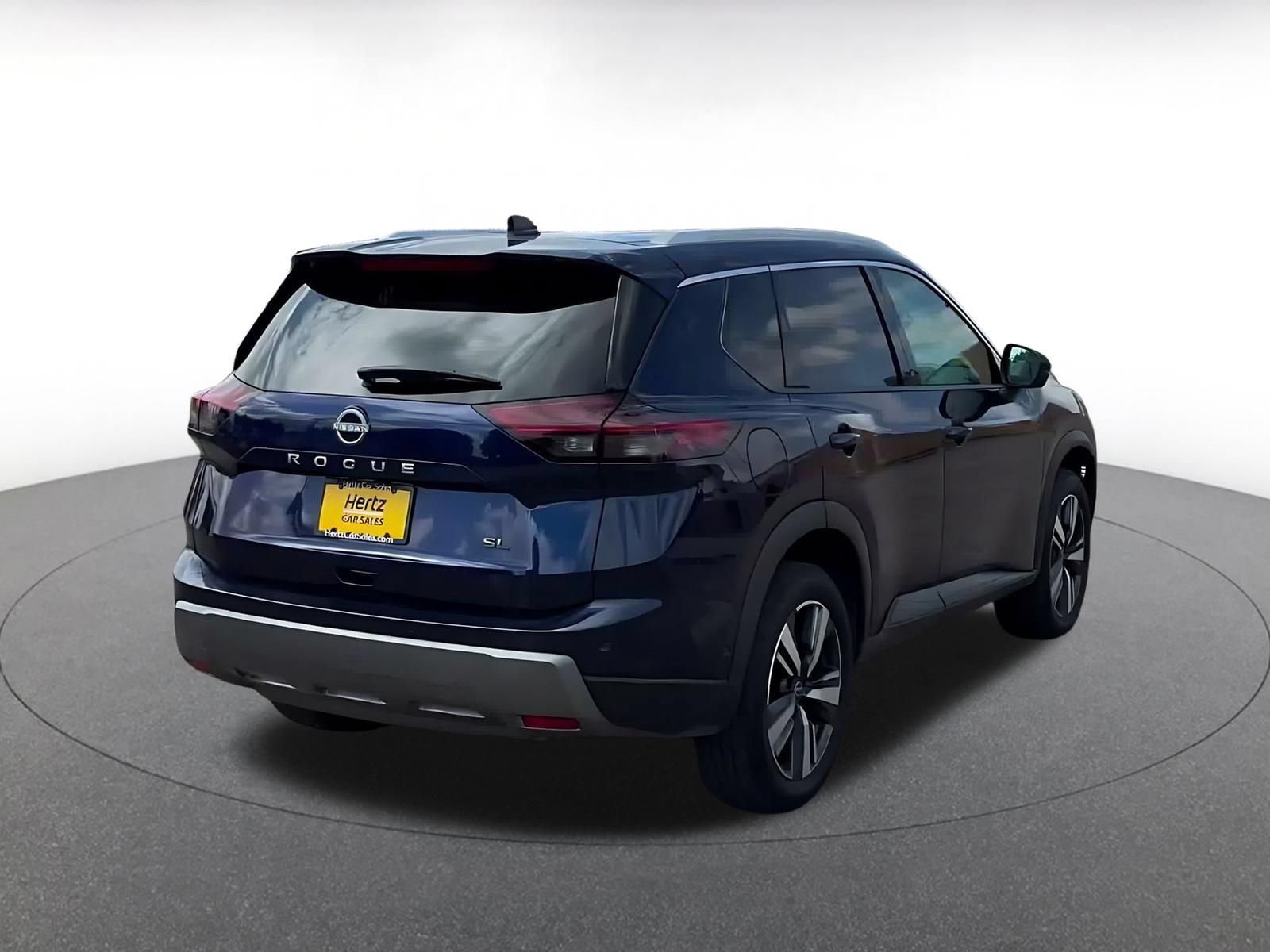 Used 2026 Nissan Rogue SL FWD image 13