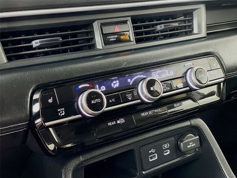 Used 2025 Honda Pilot EX-L image 20