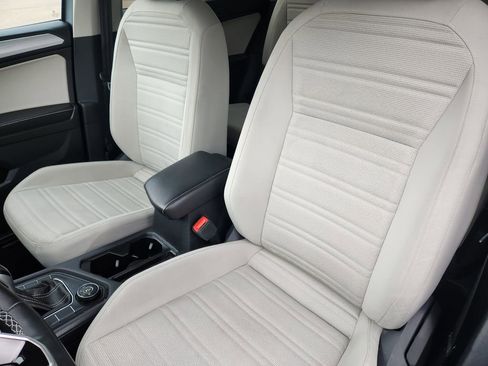 Used 2022 Volkswagen Tiguan S image 8