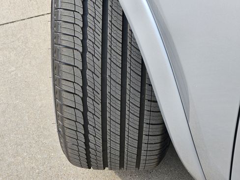 New 2026 Mercedes-Benz GLE 450 GLE 450 image 12