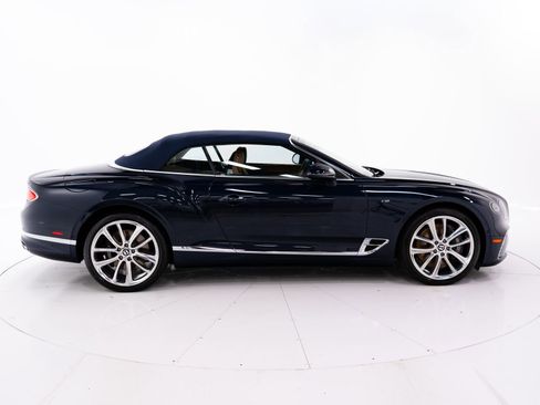 Used 2021 Bentley Continental GT AWD/4WD image 15
