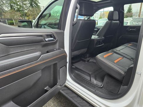 Used 2022 GMC Sierra 1500 AT4 w/ AT4 Premium Package image 21